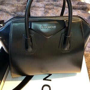 Givenchy Small Antigona Box Leather (SMALL)
